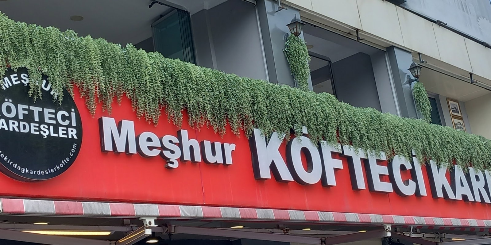 Meşhur Köfteci Kardeşler