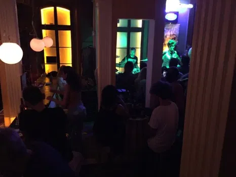 Alsancak Mavi Bar resimleri