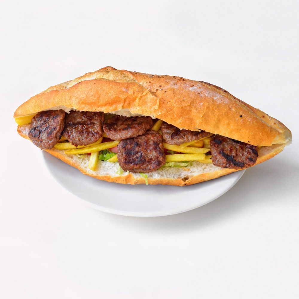 Tam Ekmek Arası Izgara Köfte