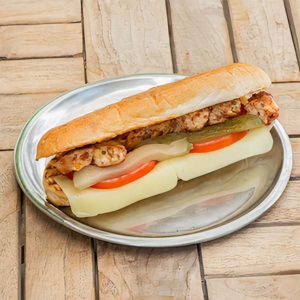 Tavuklu Kaşarlı Sandviç