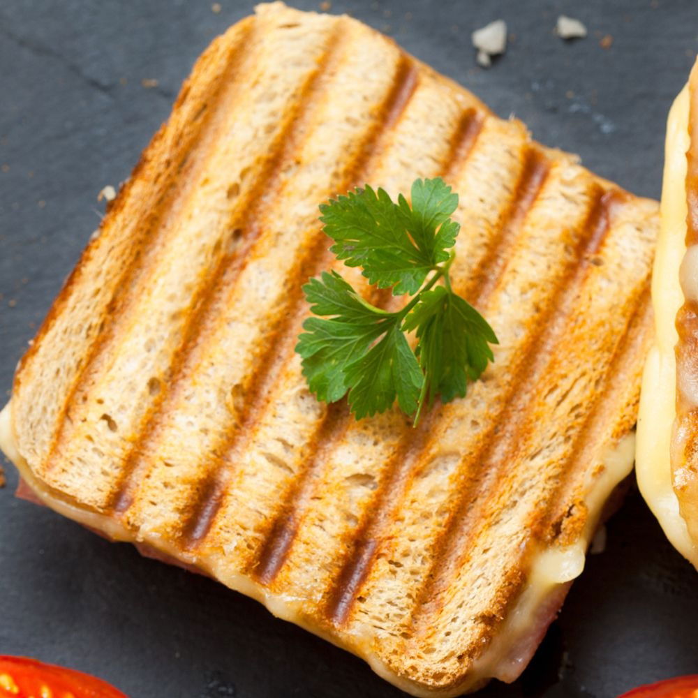 Beyaz Peynirli Tost