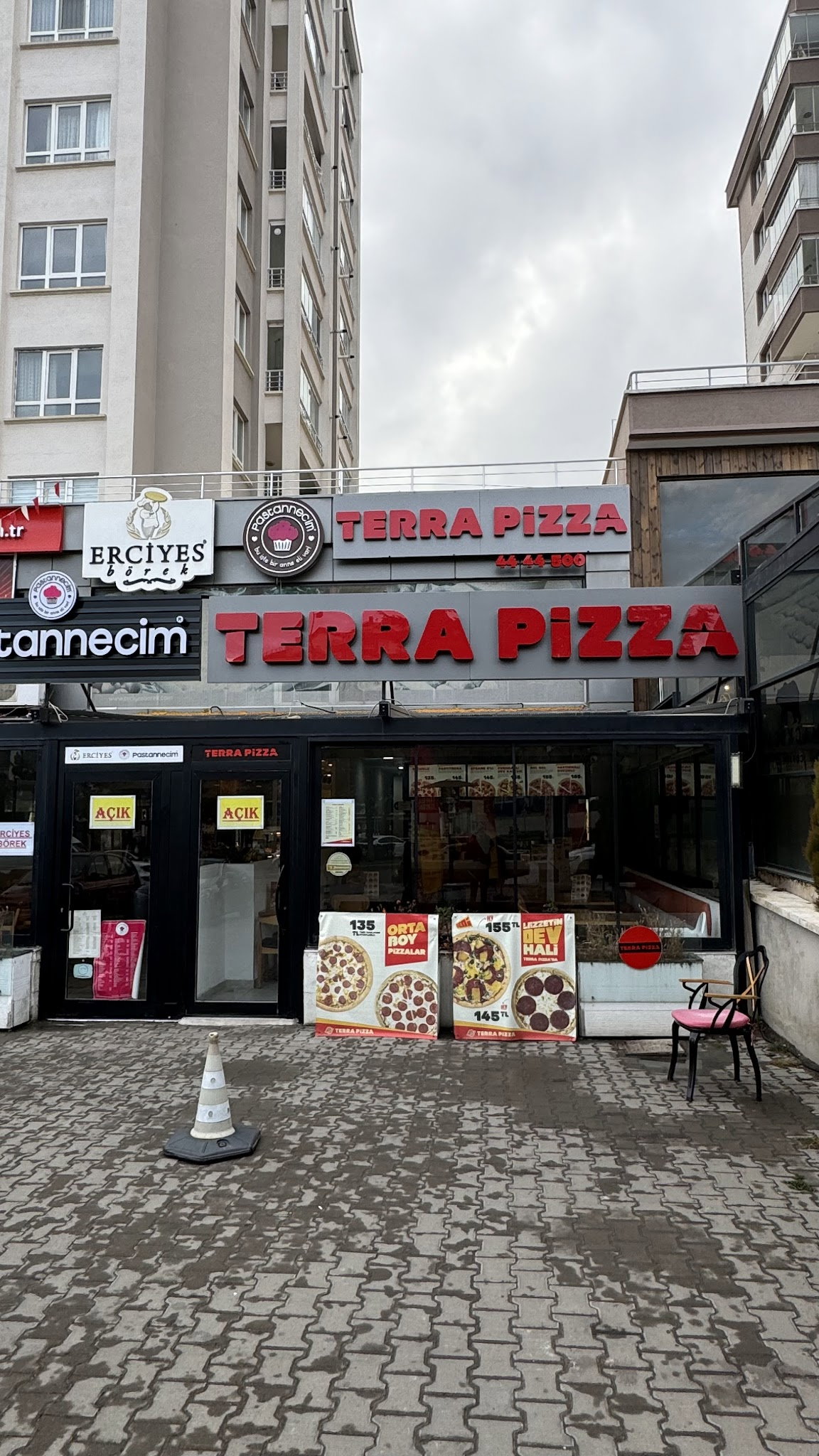 Terra Pizza