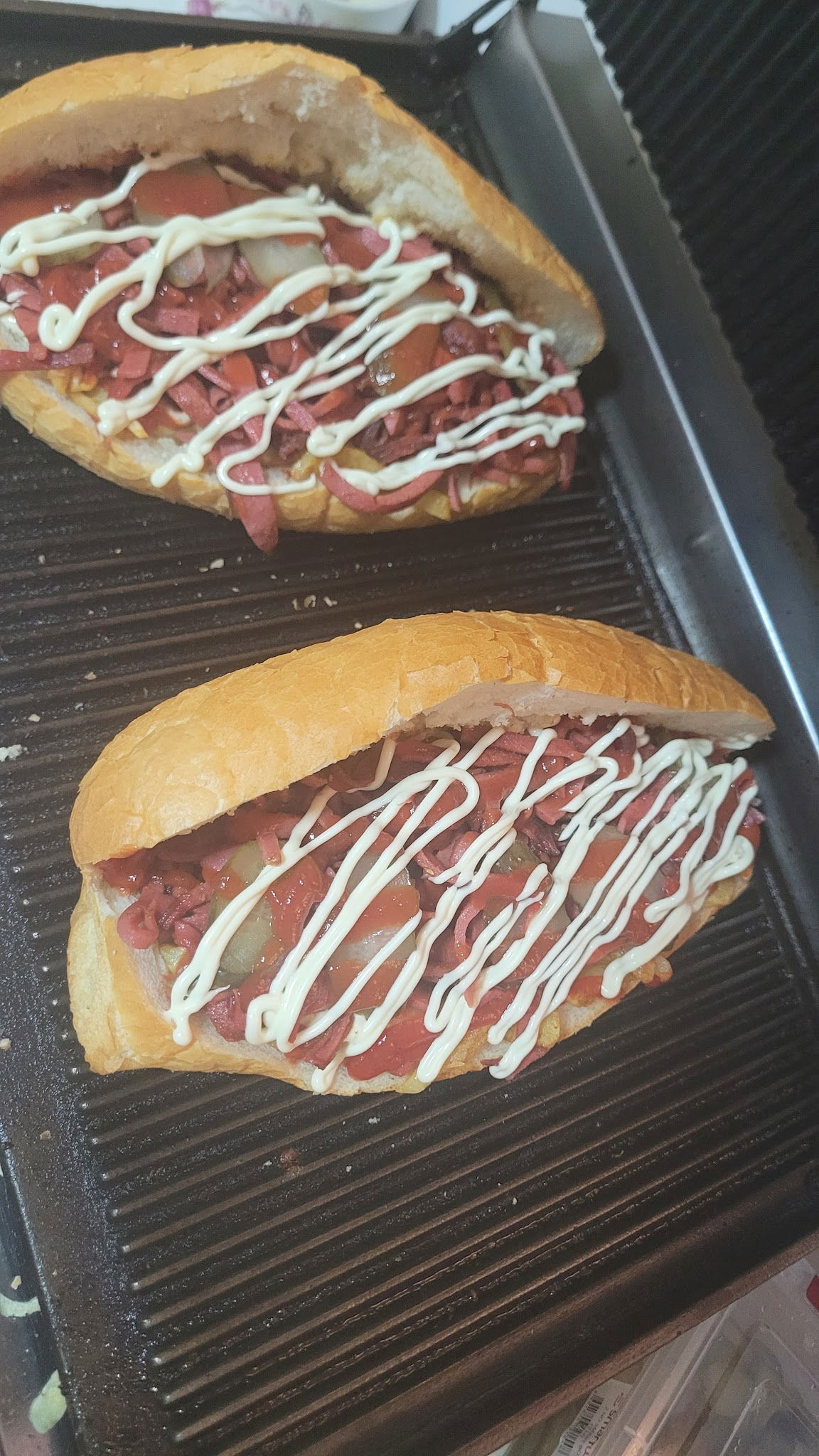 Akçam Cafe. Tost-Kumru