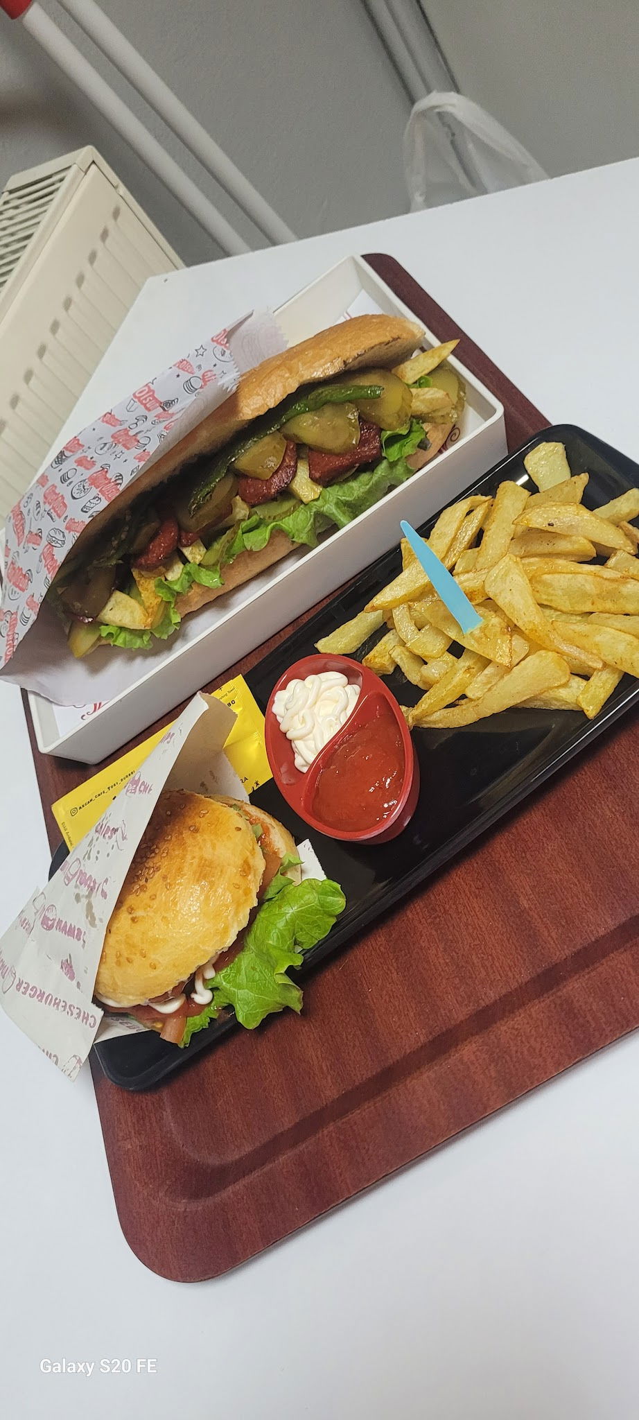 Akçam Cafe. Tost-Kumru