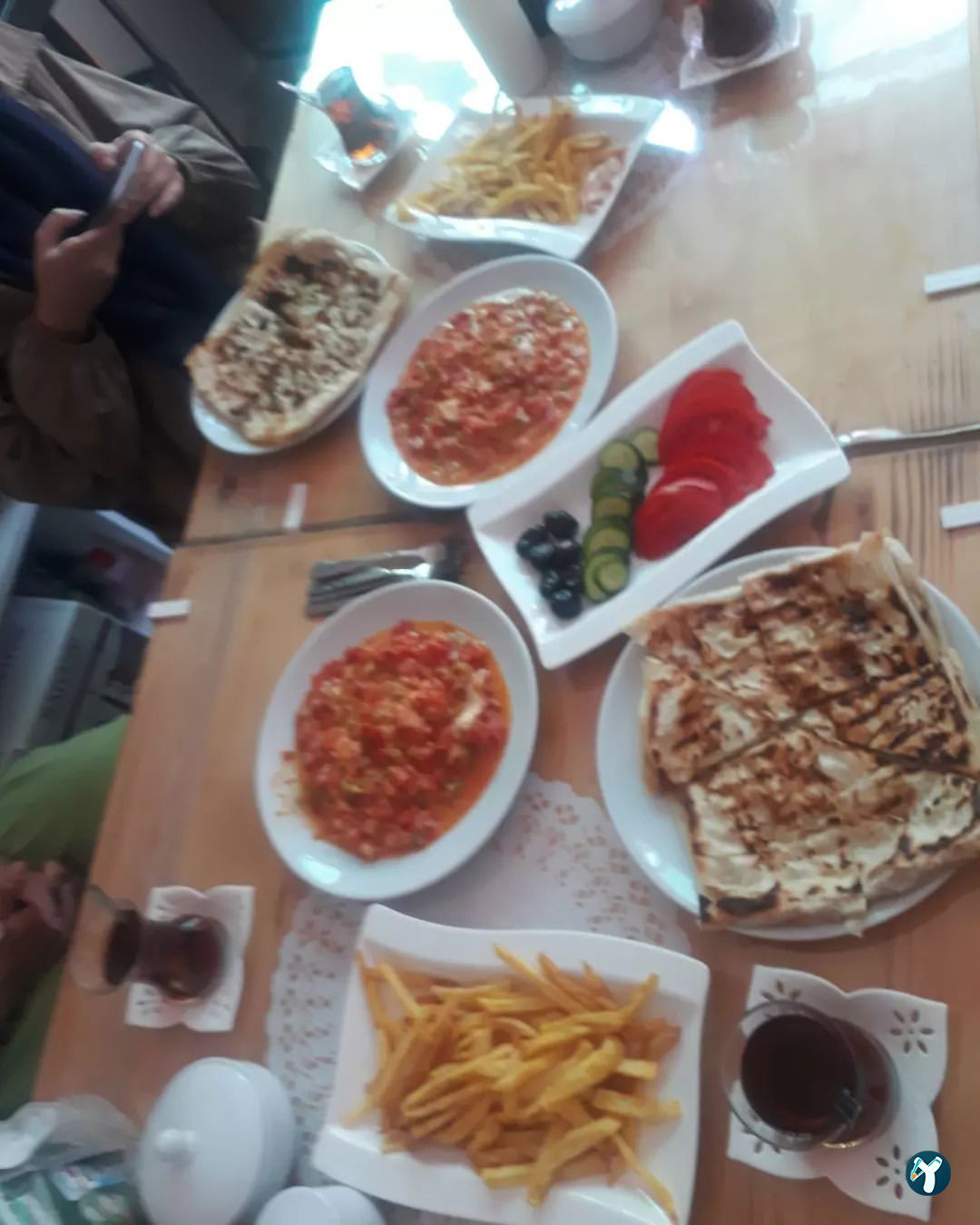 Akçam Cafe. Tost-Kumru