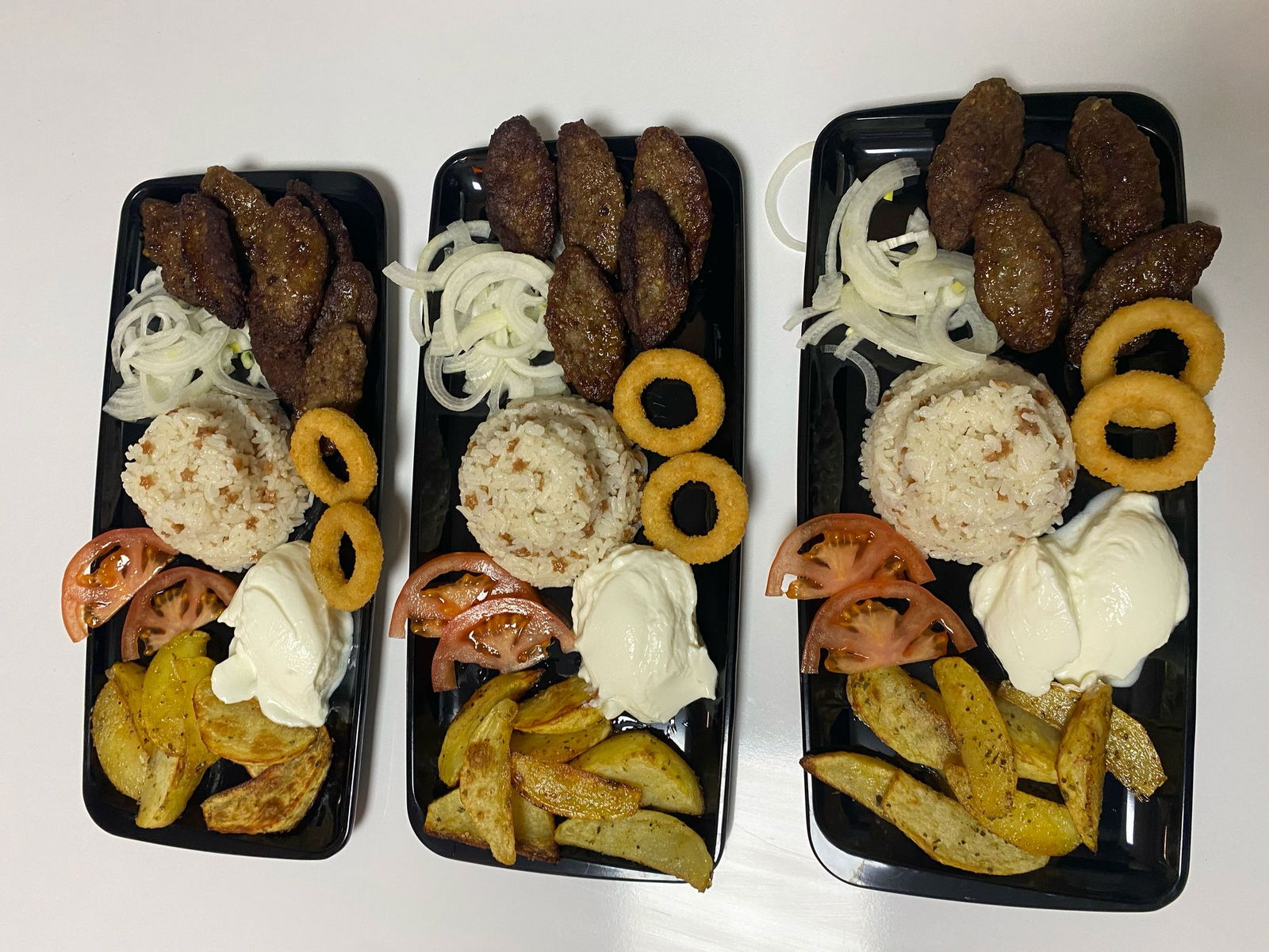 Akçam Cafe. Tost-Kumru