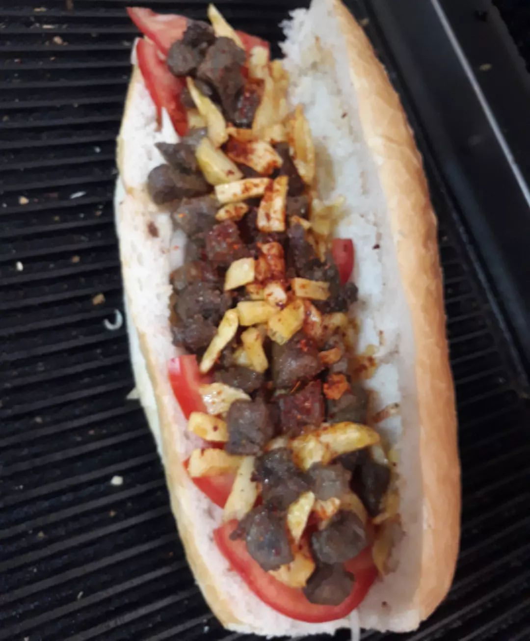 Akçam Cafe. Tost-Kumru