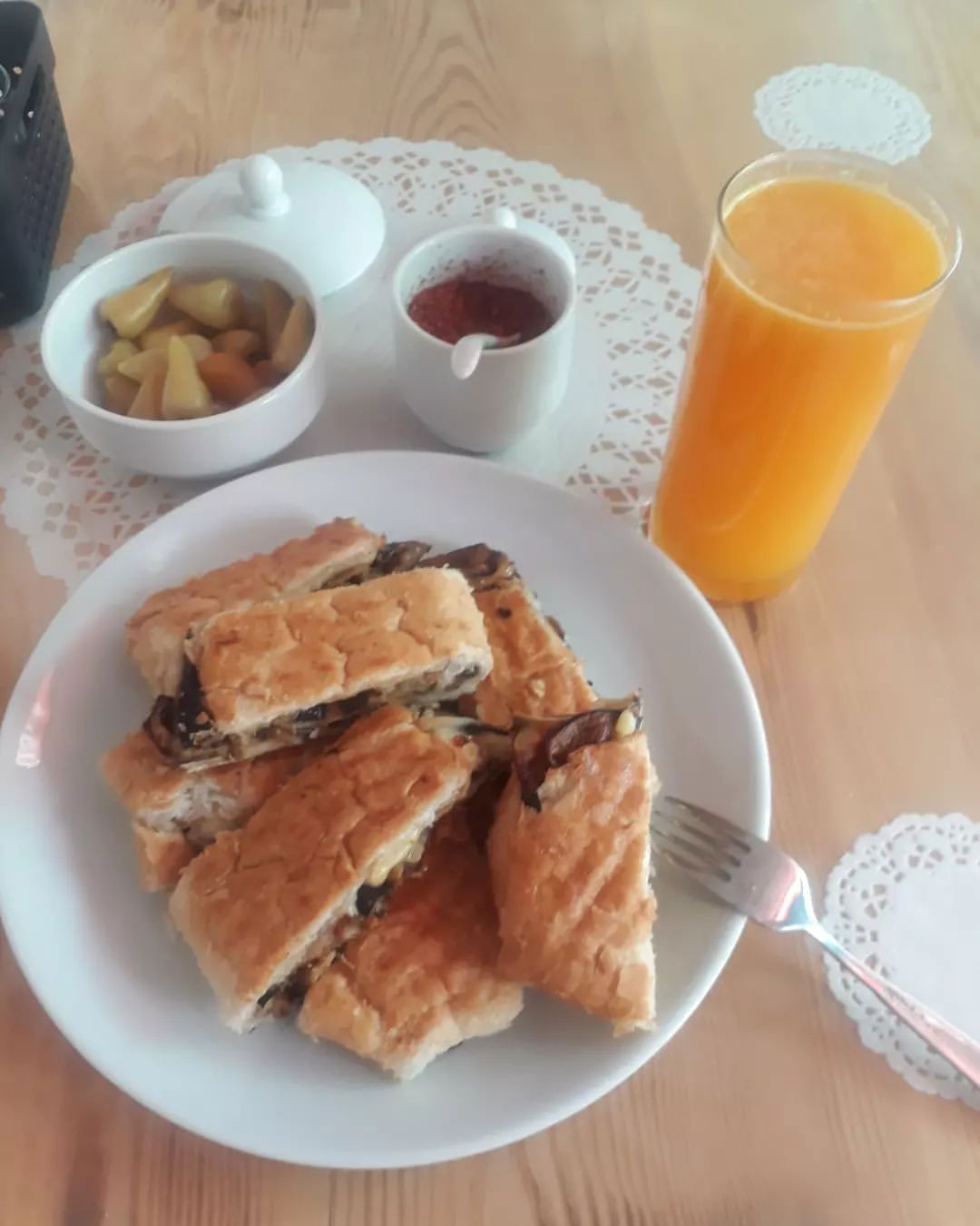 Akçam Cafe. Tost-Kumru