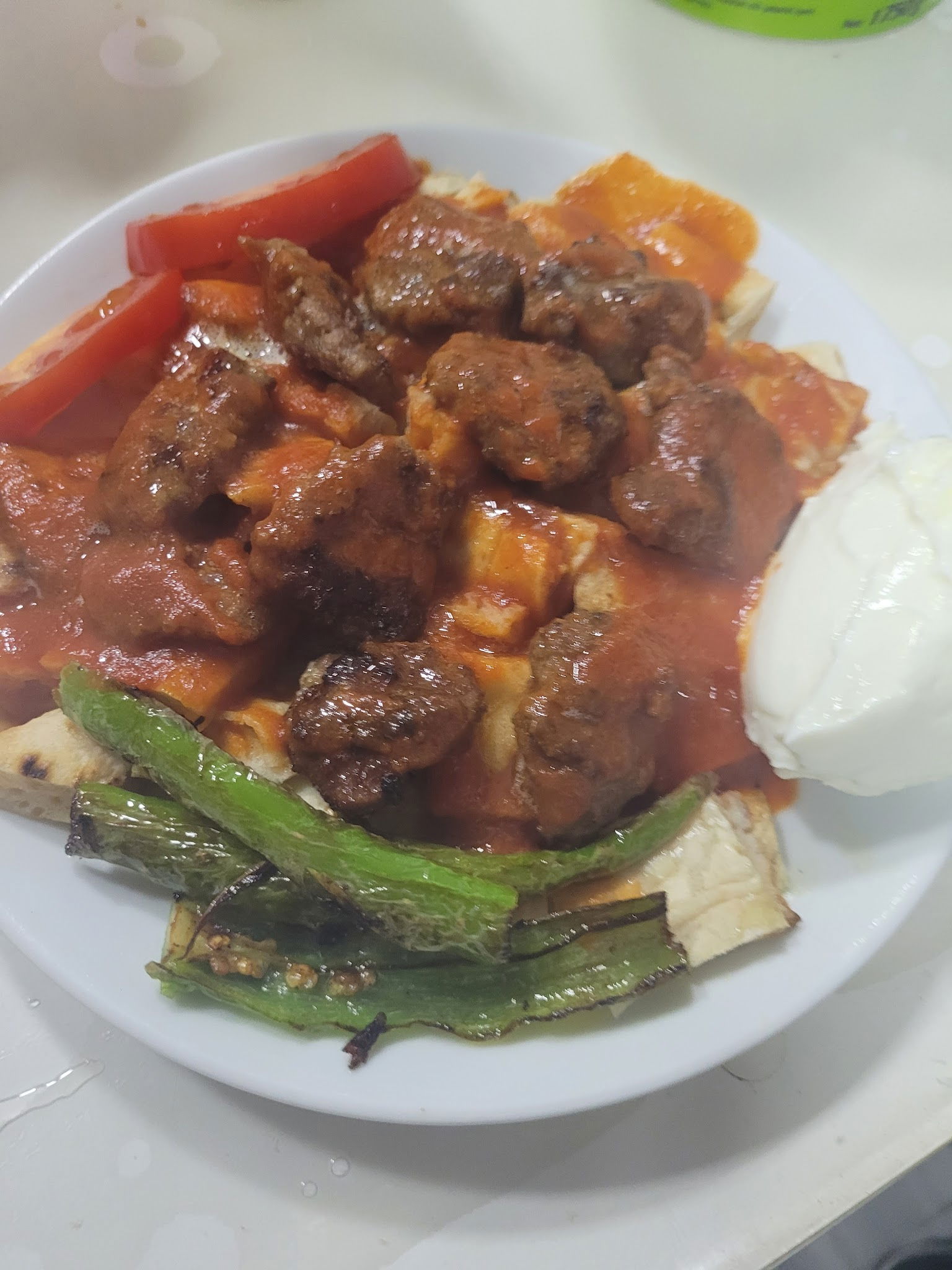 Akçam Cafe. Tost-Kumru