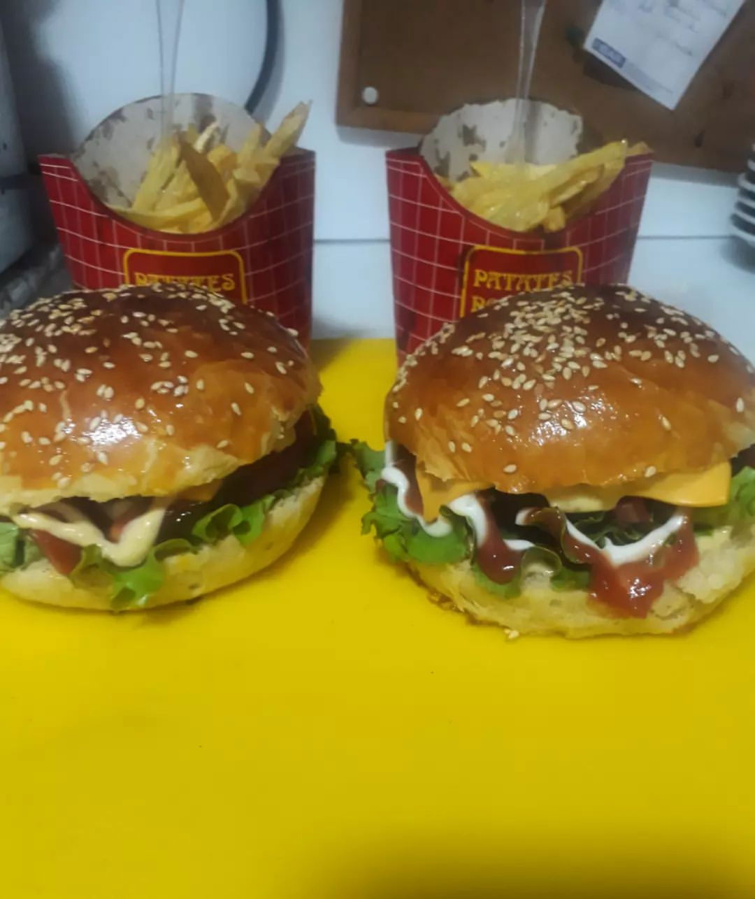 Akçam Cafe. Tost-Kumru