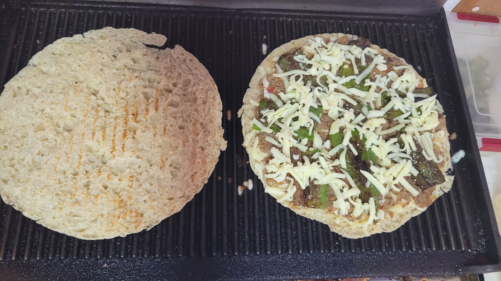 Akçam Cafe. Tost-Kumru