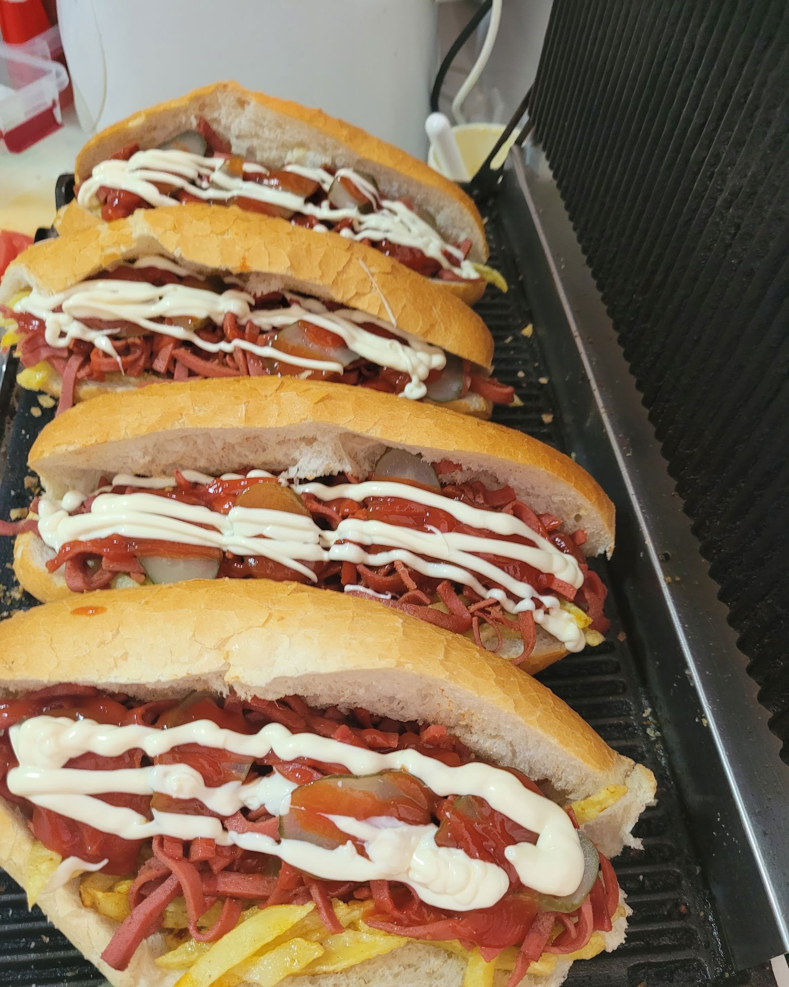 Akçam Cafe. Tost-Kumru