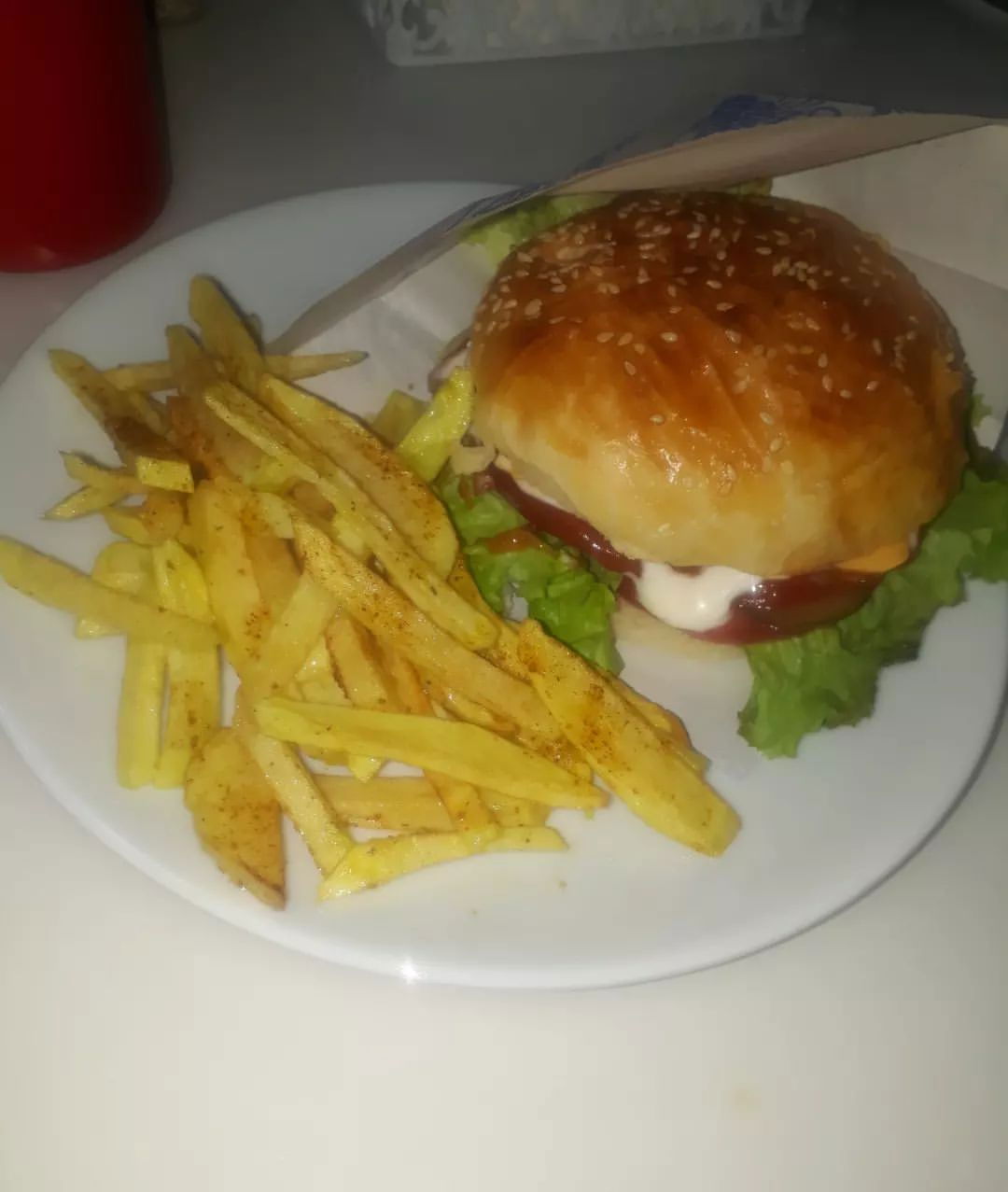 Akçam Cafe. Tost-Kumru