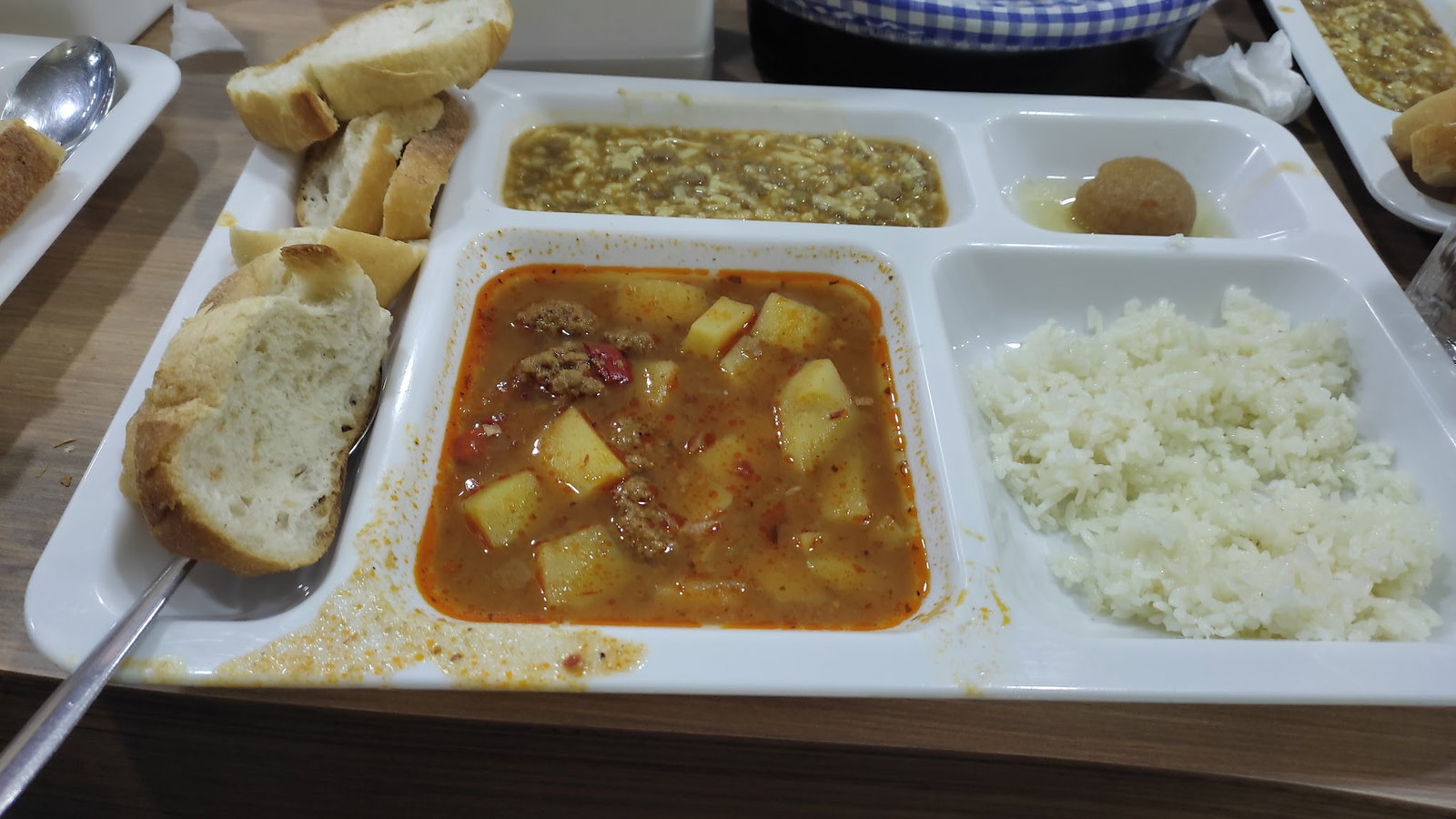 Dr. Hookah Cafe & Restaurant