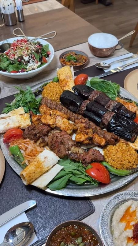 Ziyafet Kuzu Çevirme