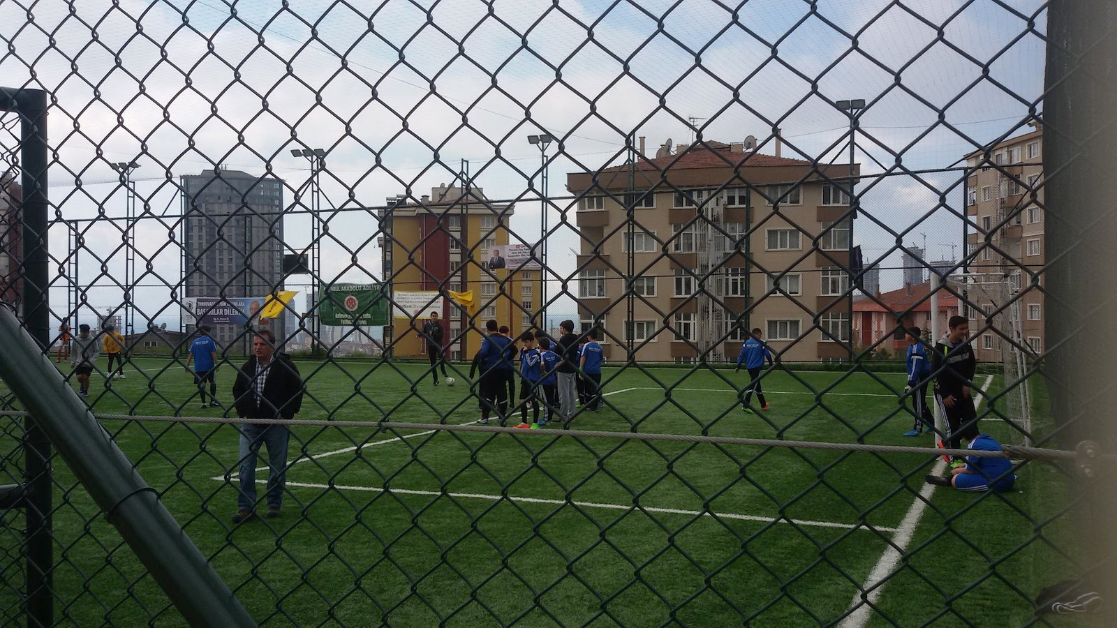 Öncü Halı Saha & Cafe