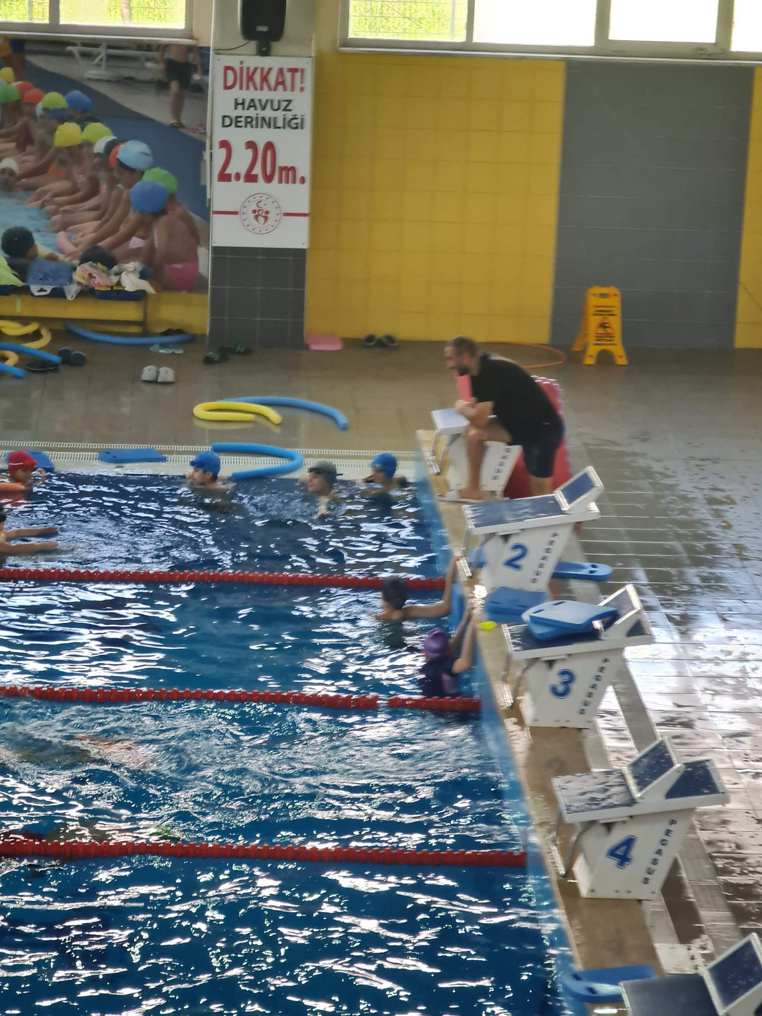 Öncü Halı Saha & Cafe