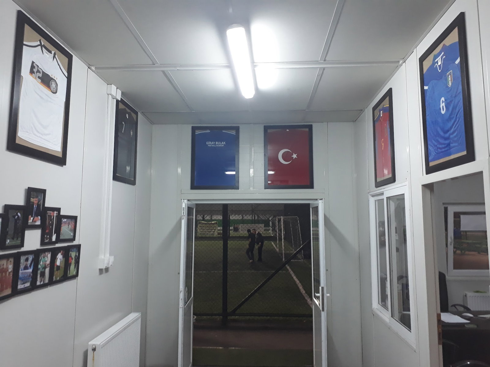 Öncü Halı Saha & Cafe