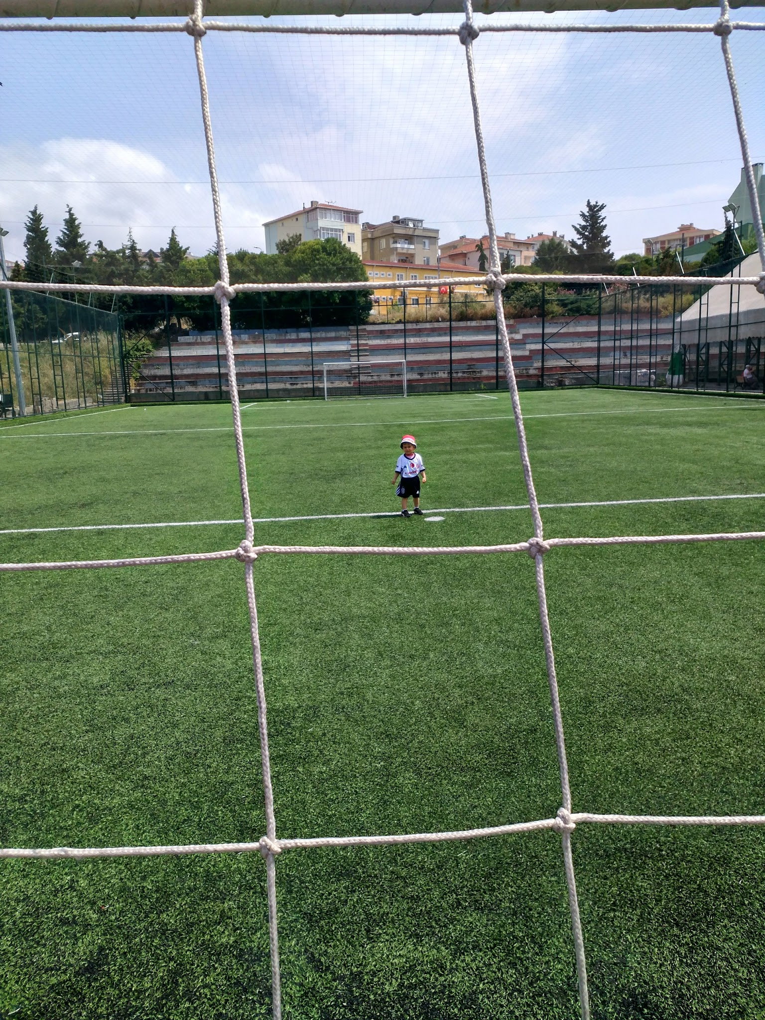 Öncü Halı Saha & Cafe