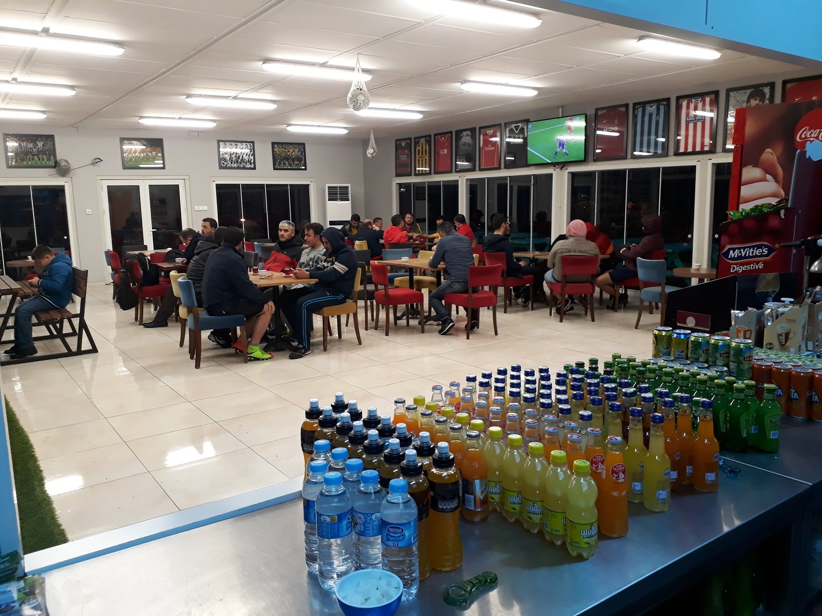 Öncü Halı Saha & Cafe