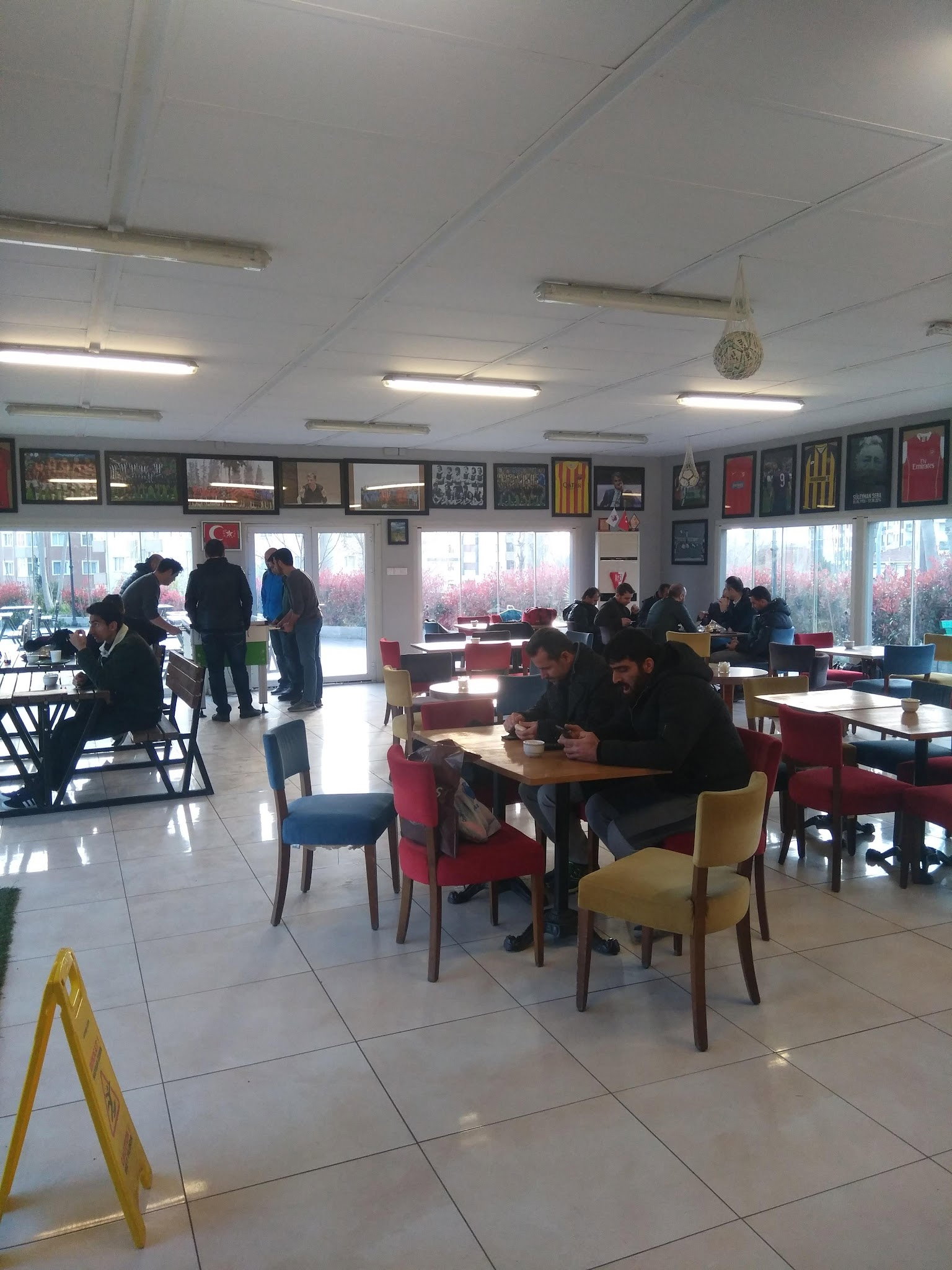 Öncü Halı Saha & Cafe