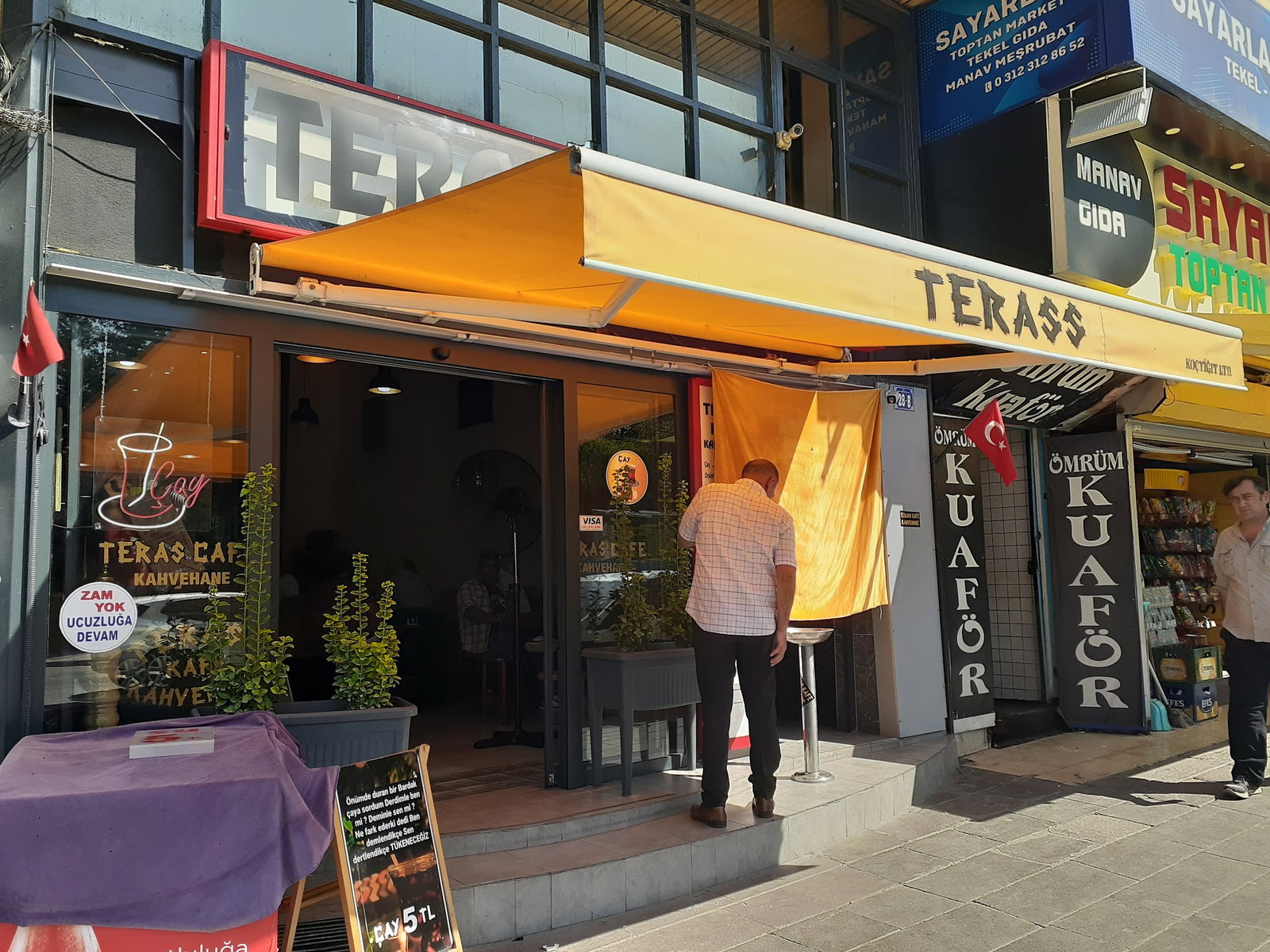 Teras Cafe & Restaurant
