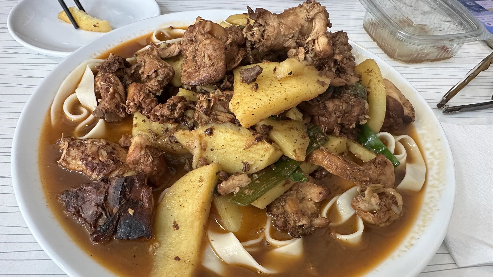 Sahra Uygur Restaurant/Sahra面馆/中餐