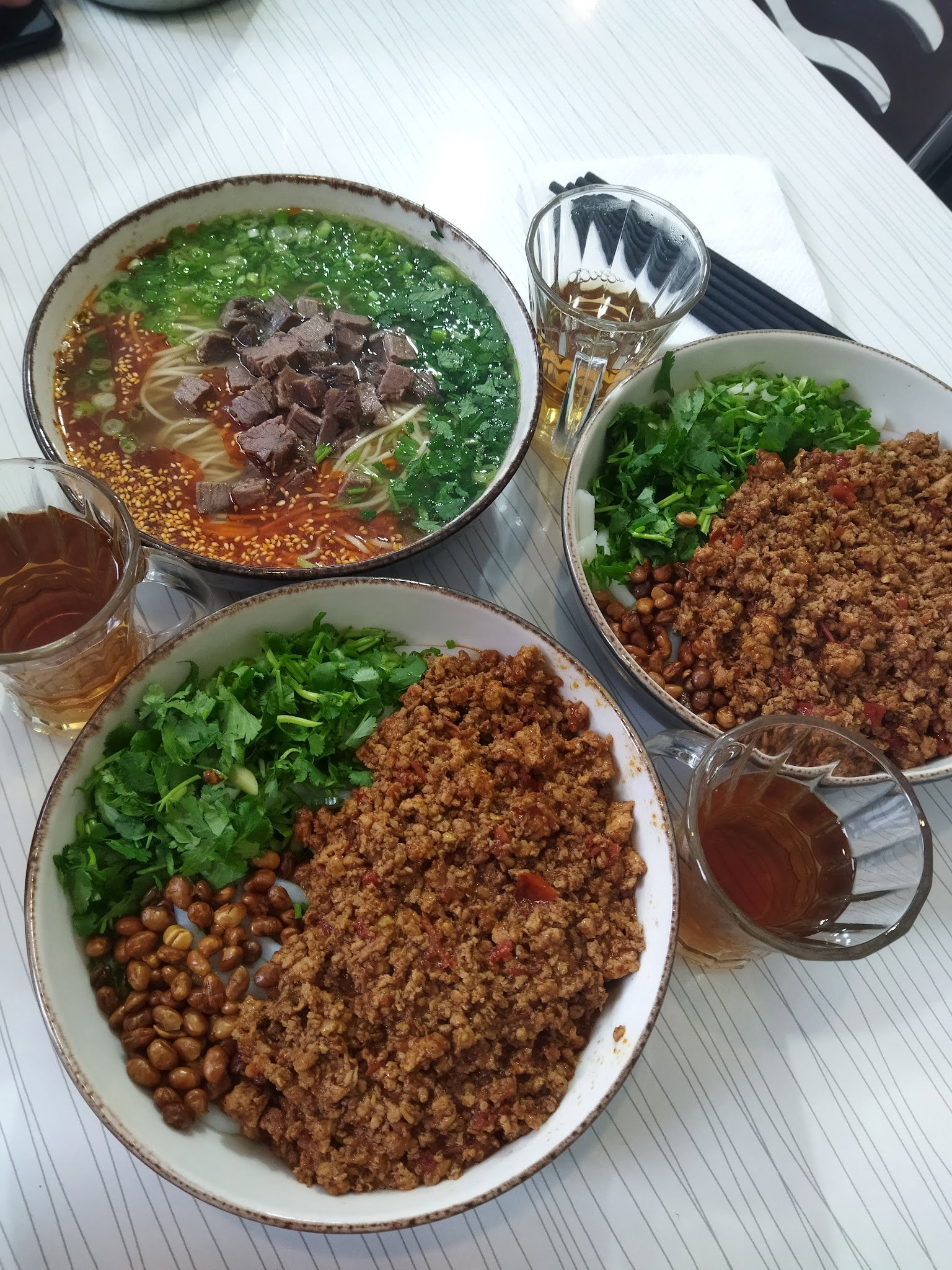 Sahra Uygur Restaurant/Sahra面馆/中餐