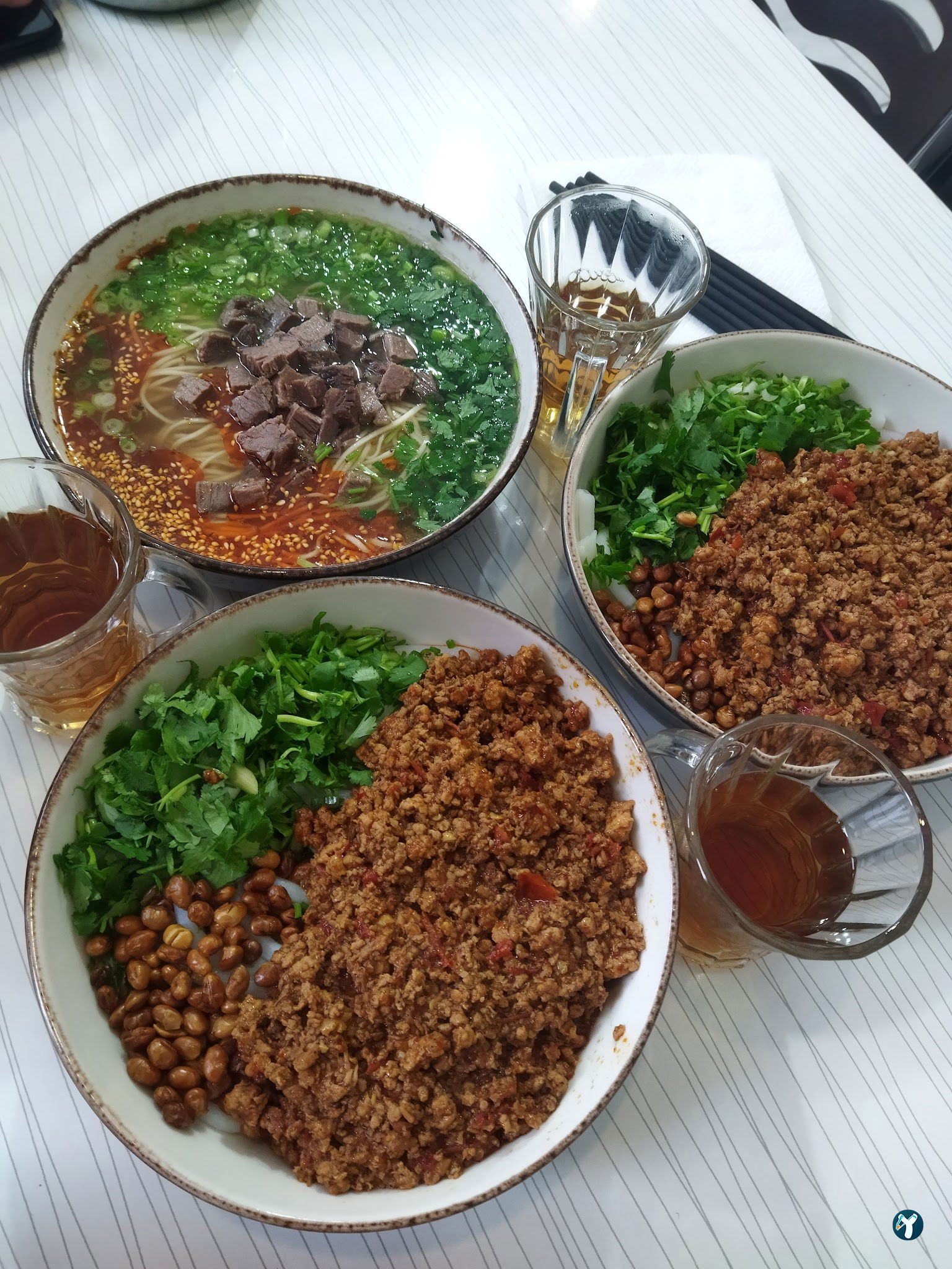 Sahra Uygur Restaurant/Sahra面馆/中餐