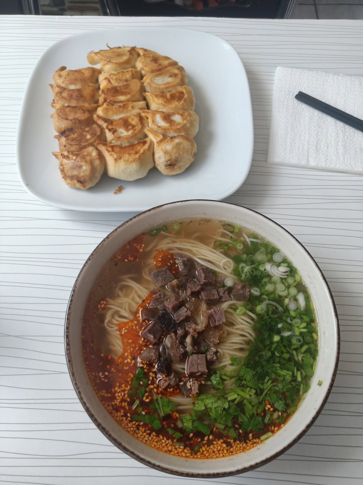 Sahra Uygur Restaurant/Sahra面馆/中餐