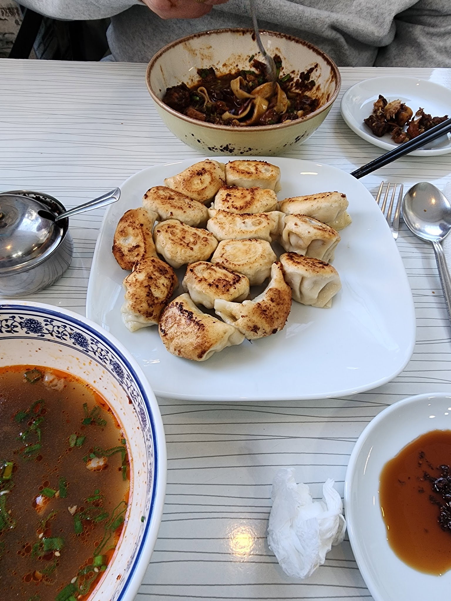 Sahra Uygur Restaurant/Sahra面馆/中餐