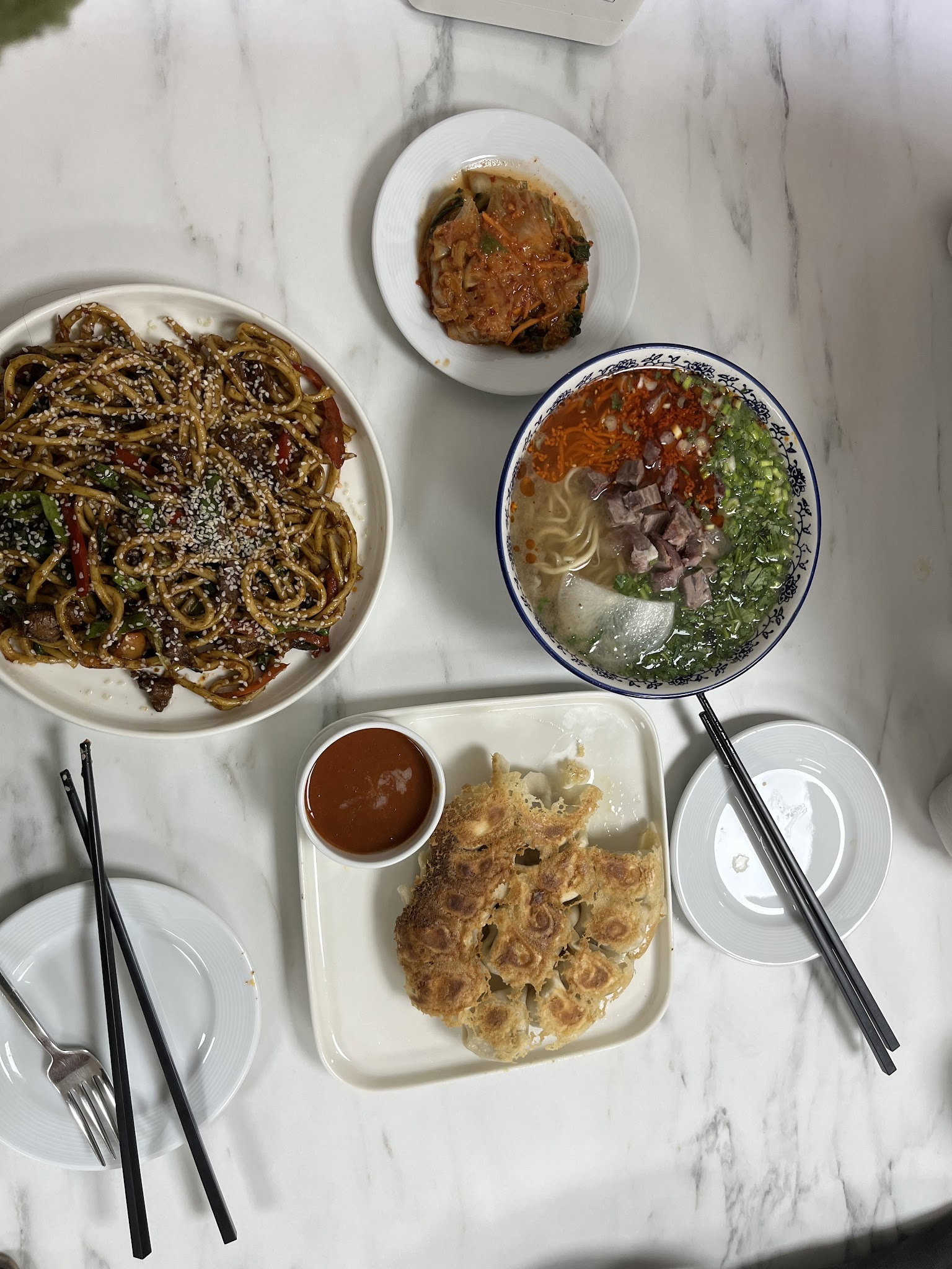 Sahra Uygur Restaurant/Sahra面馆/中餐