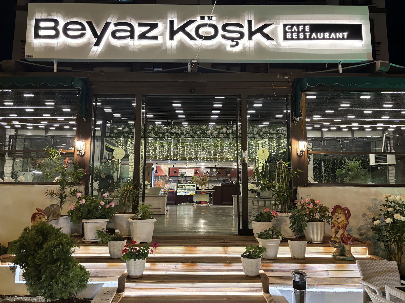 Beyaz Köşk