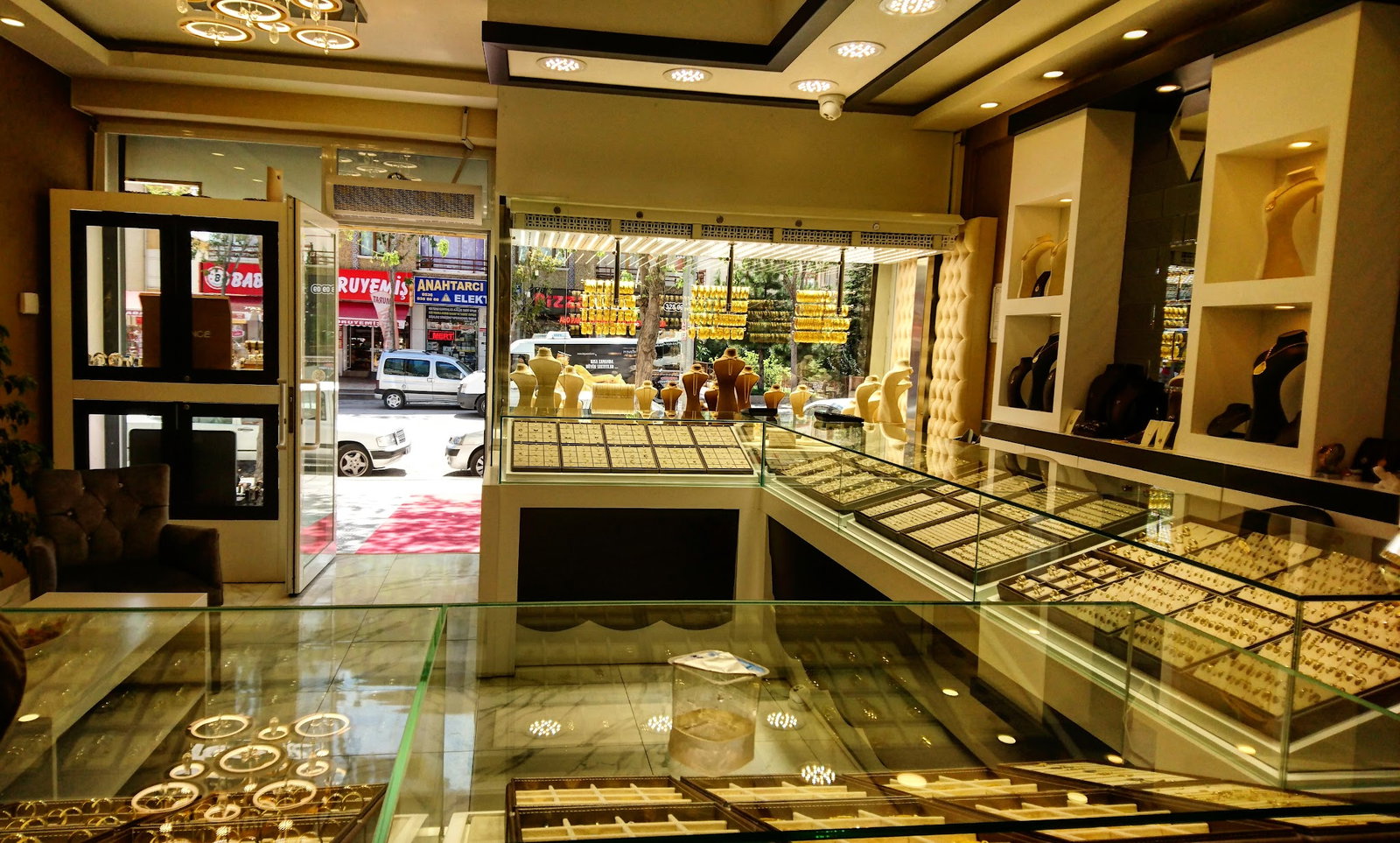 Altınşah Kuyumculuk Ve Mücevherat