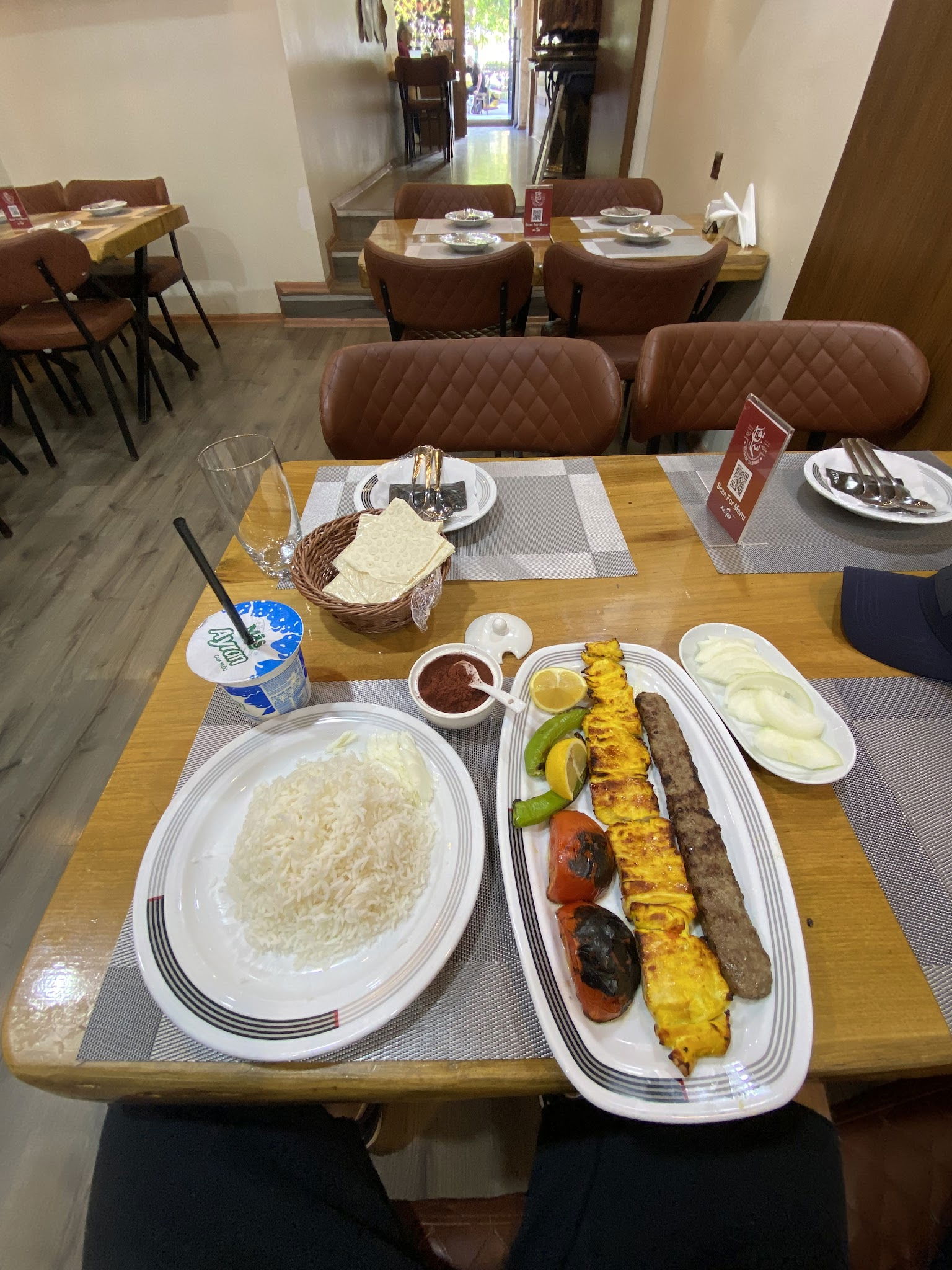 Daryakenar Restaurant