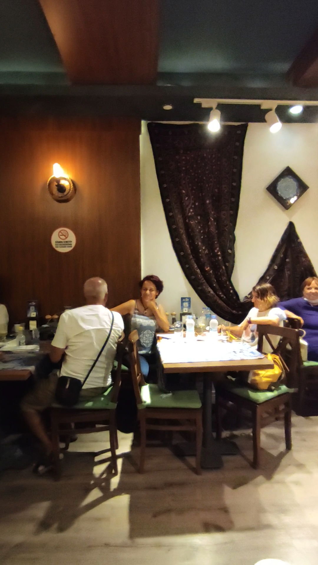 Daryakenar Restaurant