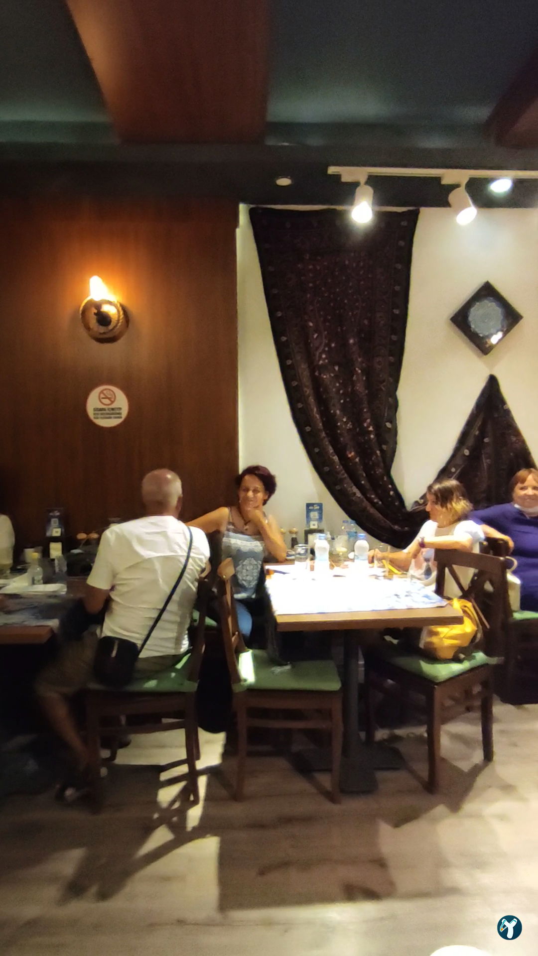 Daryakenar Restaurant