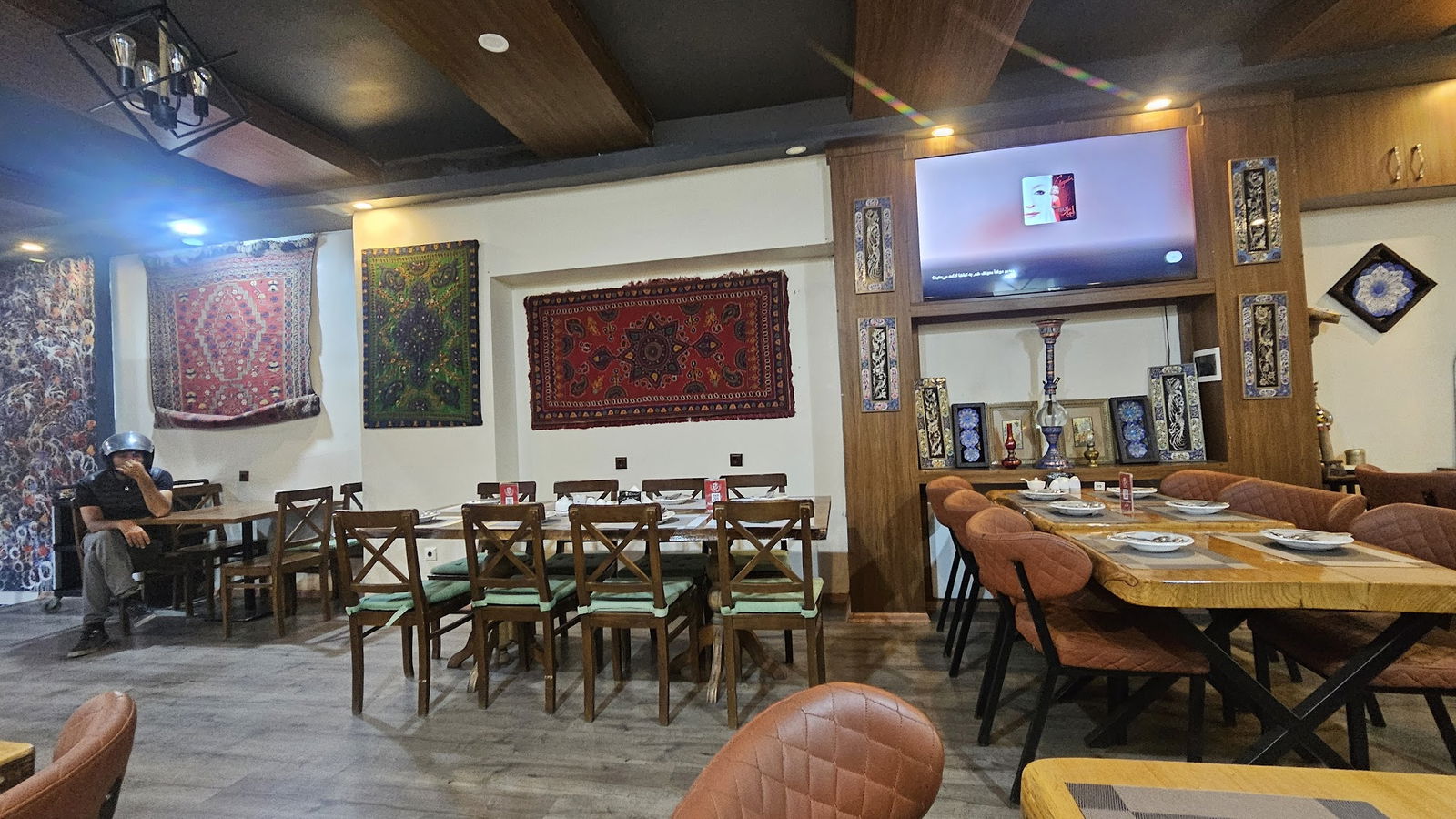 Daryakenar Restaurant