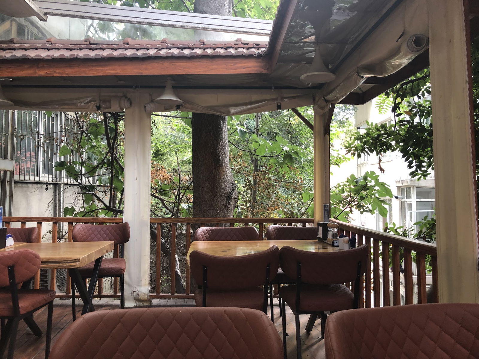 Daryakenar Restaurant