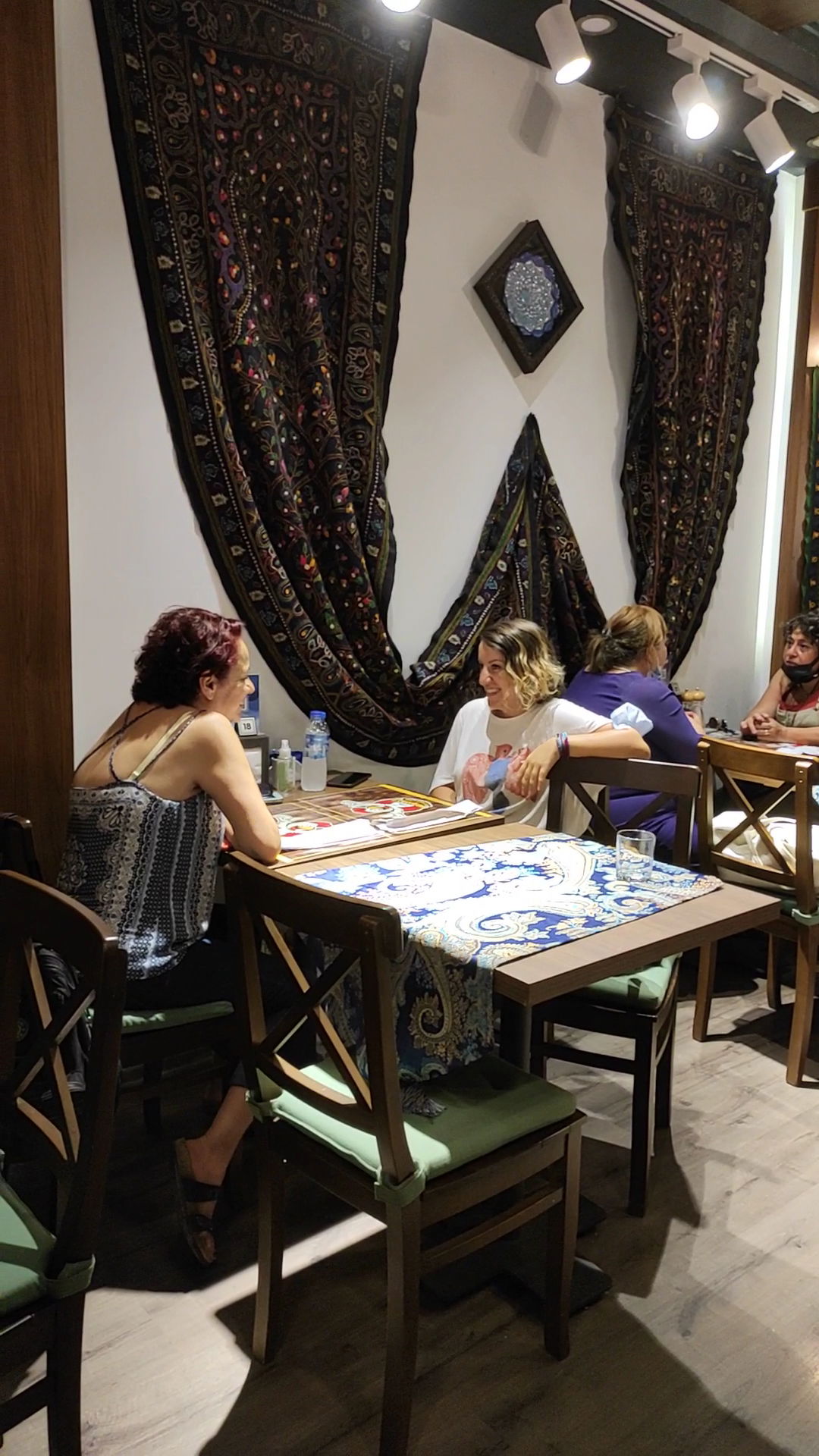 Daryakenar Restaurant