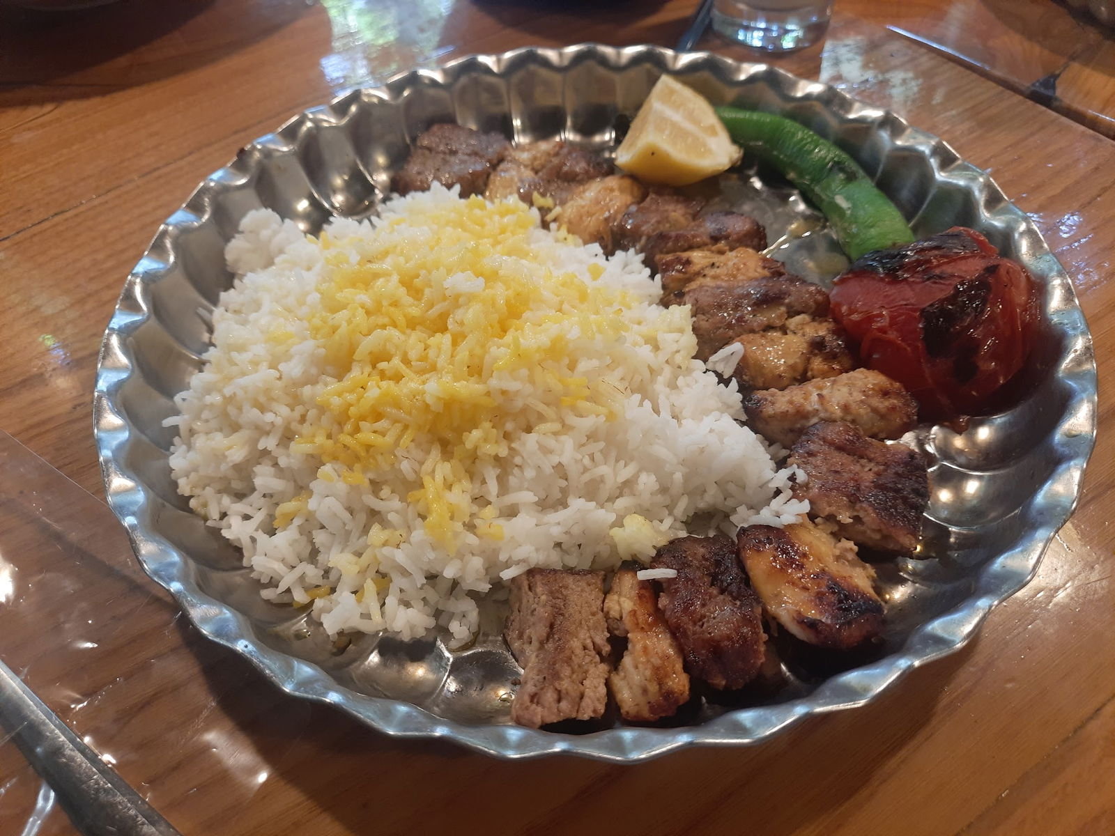 Daryakenar Restaurant