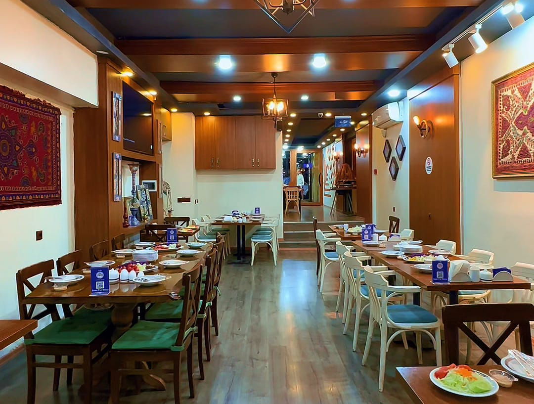 Daryakenar Restaurant
