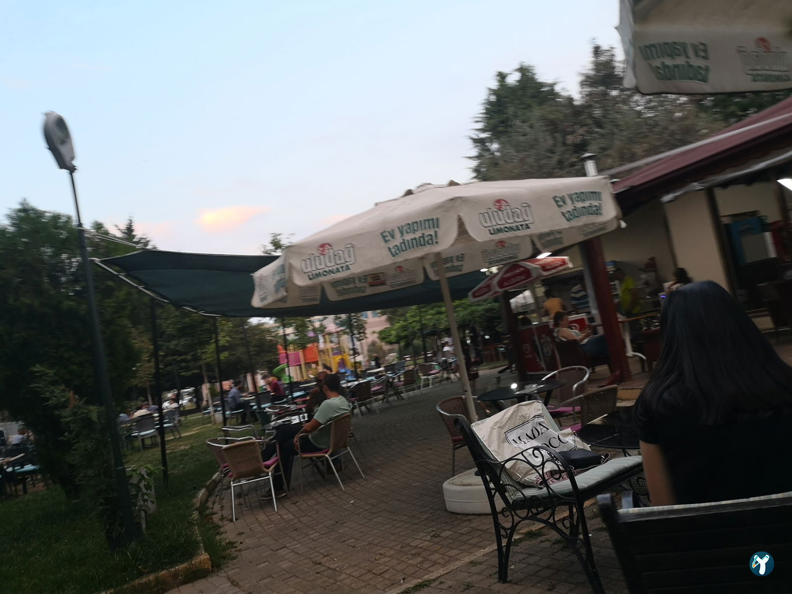The Cars Cafe (Eski Prestij Cafe)