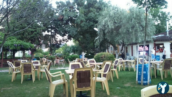 The Cars Cafe (Eski Prestij Cafe)