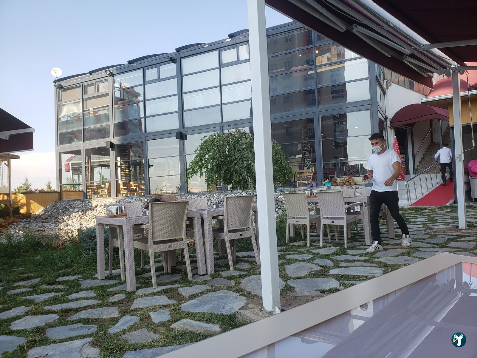 Bahçeli Cafe & Restaurant
