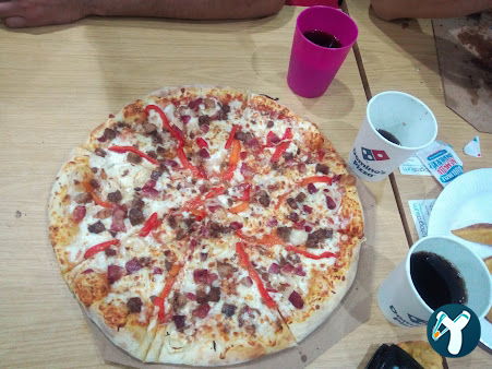 Domino's Pizza Üçyol