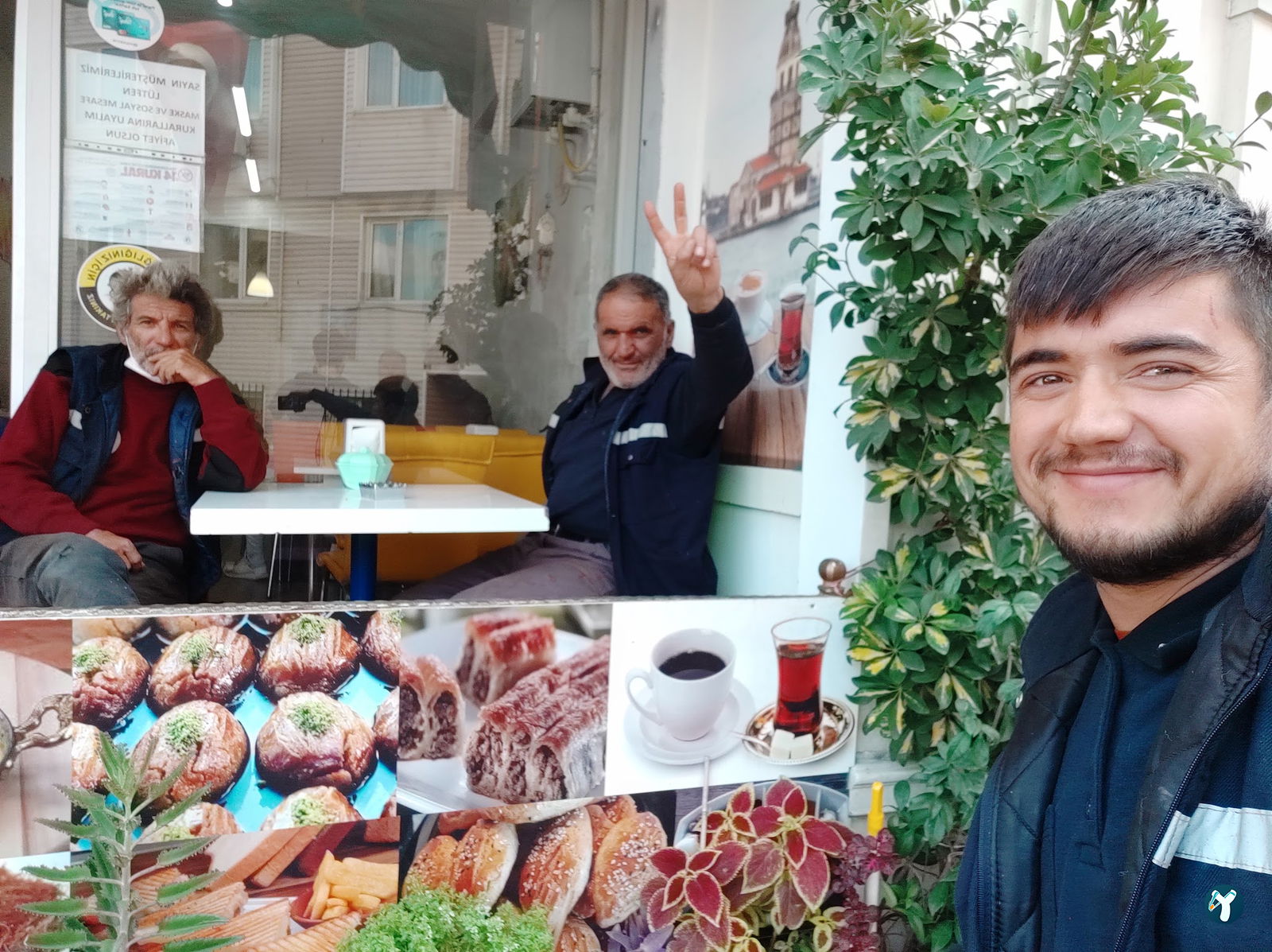 Neşeli̇ Tatlar Ev Yemekleri̇