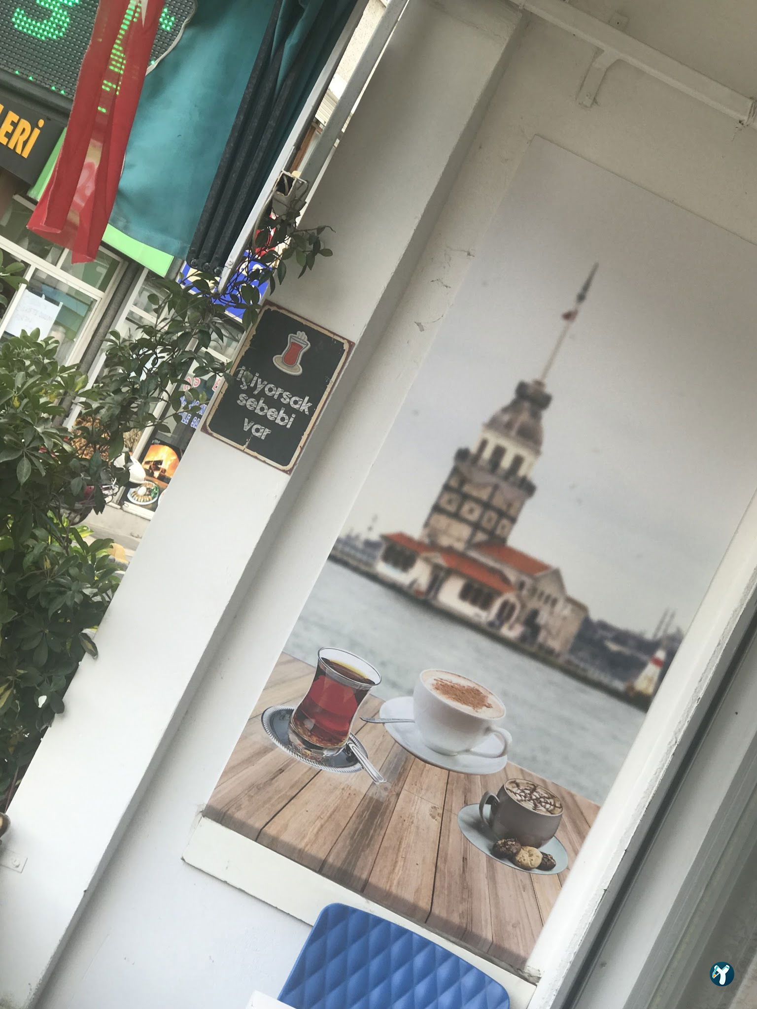 Neşeli̇ Tatlar Ev Yemekleri̇