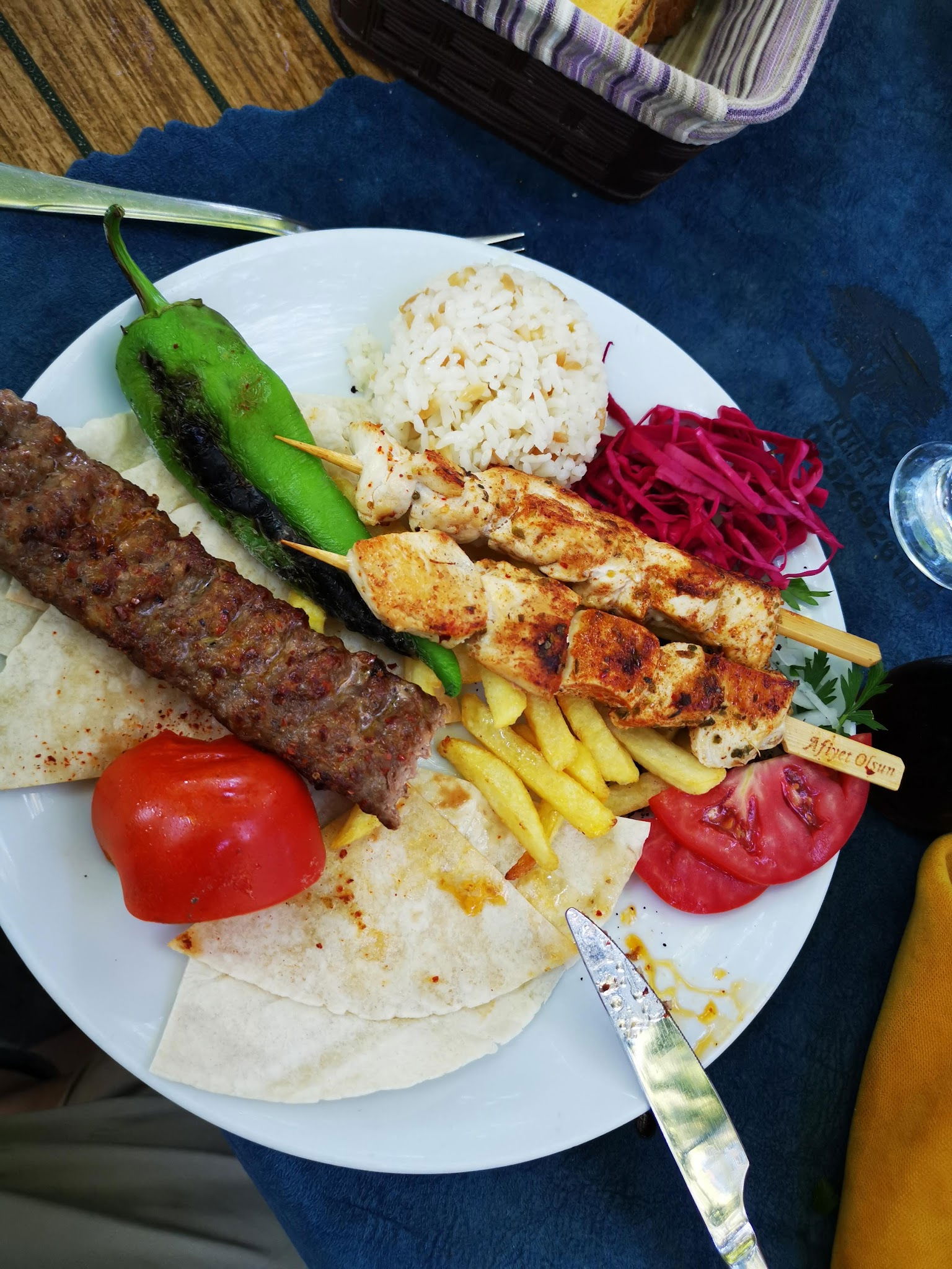 Çınar Restaurant Ve Kır Bahçesi