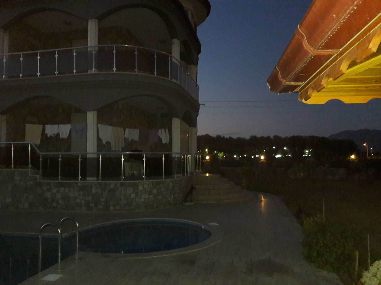 Çınar Restaurant Ve Kır Bahçesi